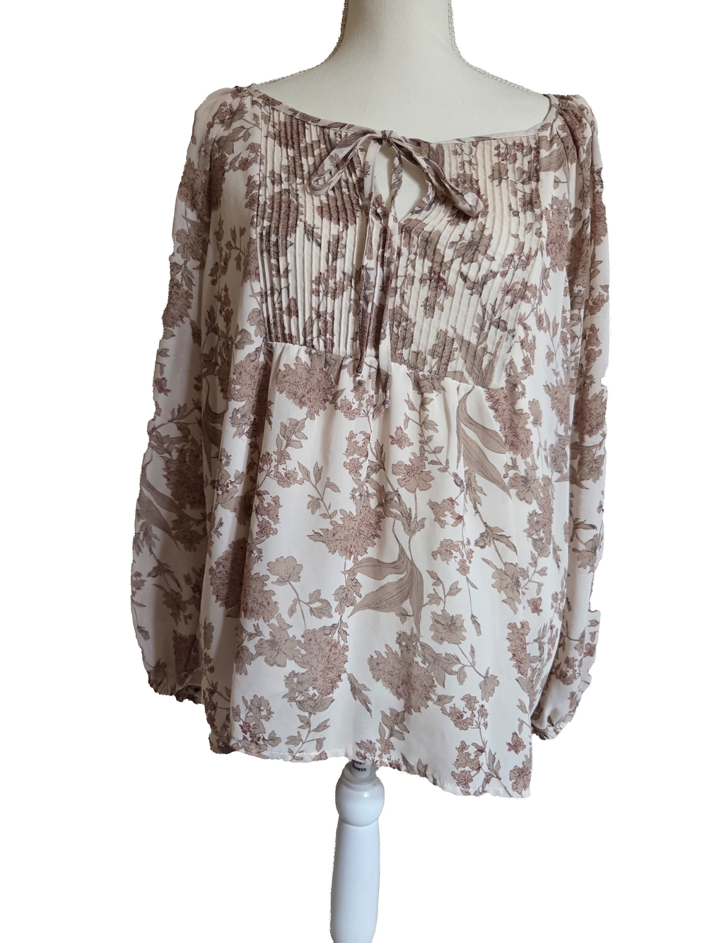 She + Sky Cream Floral Pintuck Peasant Blouse